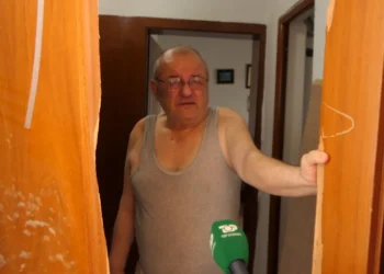 “M’u vra çuni në shtëpi”/ Babai i Enea Thomarajt kërkon ndihmë: Vetëm atë kisha krah pune, jemi invalidë