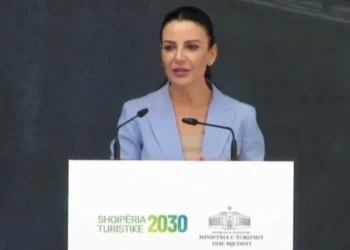 “Tejkaluam pritshmëritë e vendosura në janar”/ Strategji e re për turizmin/ Balluku: Ndryshime thelbësore në menaxhim dhe zgjatje të sezonit në 12 muaj