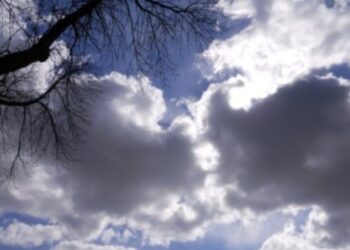 Moti do të jetë me kthjellime, mjegull dhe vranësira. Temperaturat në rritje