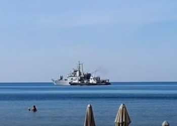 Mbërritën sot me anijen “Libra”, kthehen pas dy emigrantët e parë nga kampi i Gjadrit, shkak u bë…