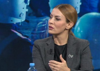 “Pushteti nuk fitohet në tavolinë!”, Gjylameti për aksionin opozitar: Po përdorin dhunën! Nuk është bukur të shohësh kolegët e tu që…