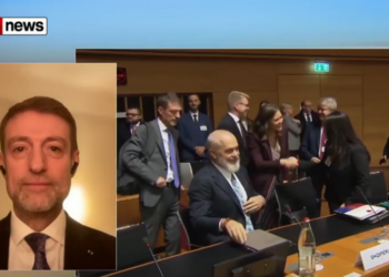 Shqipëria në BE, në hapat e Kroacisë apo ‘larg qoftë’ Turqisë? Si përgjigjet ambasadori Hoxha