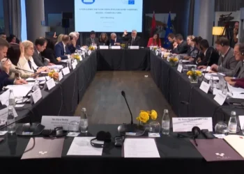 DEBATI / Berisha bllokon rezolutën e përbashkët, PE thirrje PD-së: Ju lutemi, të paktën abstenoni!