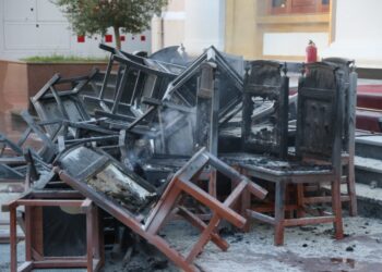 Pengmarrësit e Demokracisë dhe shoqërisë