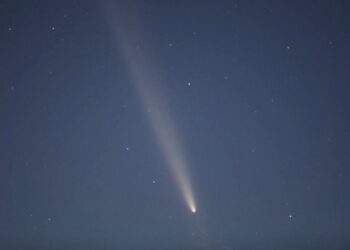 VIDEO / Kometa që shfaqet një herë në 80 mijë vjet kalon pranë Shqipërisë