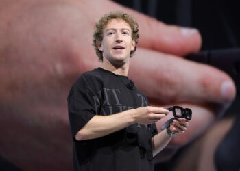Mark Zuckerberg lë pas Jeff Bezos, bëhet personi i dytë më i pasur në botë! Ja kush e kryeson listën