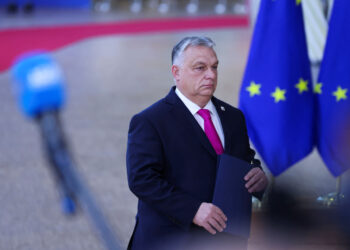 BE pro planit të Orban për emigrantët e paligjshëm: Hotspote të jashtme për pritjen e tyre