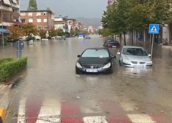 Vlora zgjohet nën ujë! Sasia e reshjeve dje, baraz me gjithë sasinë vjeshtë-dimër