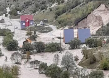 Jo vetëm në Shqipëri/ Disa lumenj dalin nga shtrati dhe përmbysin disa shtëpi në Mal të Zi