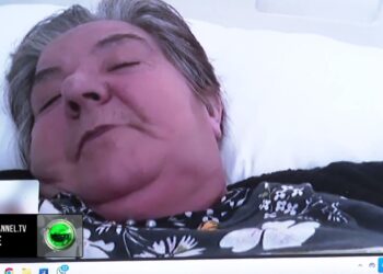 Flet gruaja që i vuri flakën vetes në Durrës: Mora kredi për ilaçet, por më bëjnë presion
