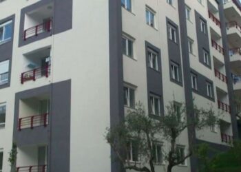 I biri nën akuzë, flet nëna e Pëllumb Tutës pasi iu sekuestrua pallati: Pronën e kam trashëgimi
