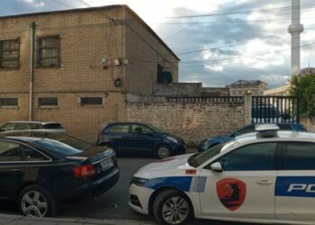 Kush është ish-deputeti që zbuloi ‘shtëpinë e barit’? Në katin e parë ishin zyrat e Hipotekës…