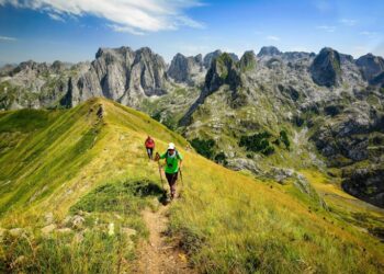 “Travel and Tour World”: Rekord vizitorësh, Shqipëria kryeson si destinacioni më i kërkuar evropian