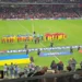 I gjithë stadiumi këndon himnin e Shqipërisë, i pranishëm edhe futbollisti legjendar ukrainas Shevchenko