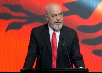 “Janë fosile për gjynah”, Rama shigjeton nacionalistët grekë: Më kanë kërcënuar! Me fletushka kërkuan që të…