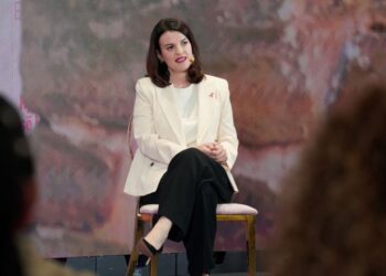 Mbyllja e fushatës ndërgjegjësuese të kancerit të gjirit, Koçiu: Lehtësojmë depistimin për gratë gjatë gjithë vitit