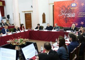 Tryeza e parë për Dokumentin Analitik, ekspertët zbulojnë gjetjet dhe rekomandimet për integritetin e administratës publike