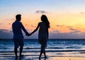 Në çfarë moshe do të takoni shpirtin tuaj binjak? Varet nga shenja e horoskopit