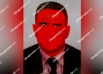 FOTO / Ky është biznesmeni Eduart Reçi, që u vra mbrëmë me plumb në kokë. Agjentët e krimeve kthehen në…