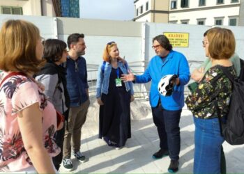 Kritikë, drejtorë teatrosh dhe gazetarë nga Europa vizitojnë kantierin e Teatrit të Ri, Veliaj: Histori suksesi që prodhon ekonomi