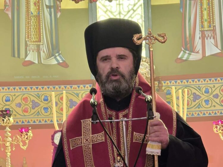 U mbajt për herë të parë në 1923/ Korça ruan traditën, kremtohet mesha për flamurin