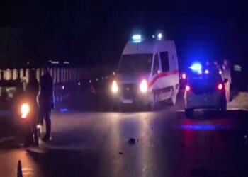 Aksident i rëndë në Gramsh, makina bie nga ura 10 metra e lartë
