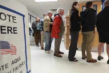 Kërcënimet me bombë, disa qendra në Atlanta kërkojnë shtyrje të orarit të votimit