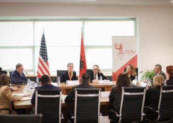 E ngarkuara me punë e SHBA takim me anëtarët e KLGJ, zbardhen diskutimet