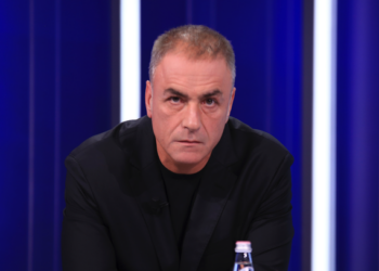 “Ata janë lodhur për të arritur në majë”, Arian Çani: Ja pse jam me politikanët e vjetër kundër turmave