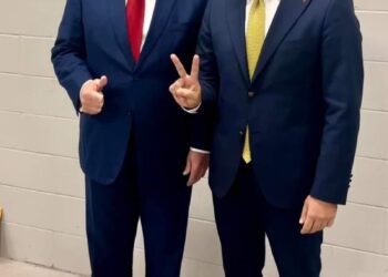 Bëri një foto me Trumpin, Këlliçi e bën “shok të ngushtë”! Nis dhe flet si këshilltar i tij, i zbulon “agjendën sekrete”