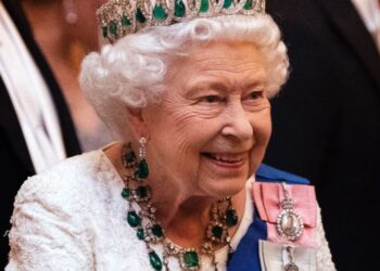 “Mbretëresha Elizabeth refuzoi çmimin Nobel për Paqen”, oborrtari i lartë zbulon sekretin