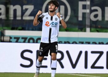 Gazetari lëshon “bombën”: Italia sfidon Shqipërinë për Shpendin. Askush si ai vitin e fundit