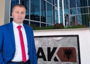 U mor i pandehur dy javë më parë, kryebashkiaku i Devollit paraqitet në SPAK
