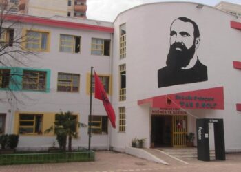 Krim i rëndë në Tiranë! Sherr te shkolla “Fan Noli”, 14-vjeçari vritet me thikë në zemër