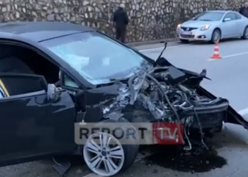 Aksident në aksin Pogradec-Lin, “Benz”-i përplaset me “Seat”-in, plagosen tre persona