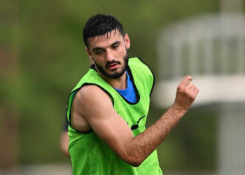Armando Broja përgatitet për rikthimin, e zbulon trajneri i Everton