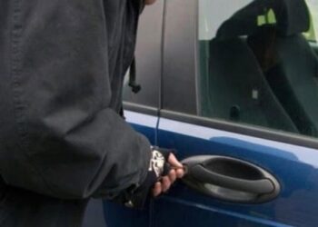 Nga Shkodra në Korçë për vjedhje makinash, kapen “mat” 2 “skifterët” kur po hapnin dyert e Audit