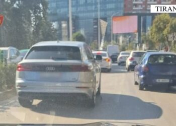 Trafikoi 2 makina me vlerë 150 mijë euro, arrestohet 38-vjeçari në Tiranë