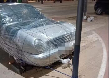 Frika për përmbytje të tjera në Spanjë, banorët “plastifikojnë” makinat