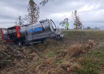 Autoboti u përplas me makinën dhe çifti humbi jetën, arrestohet sot shoferi