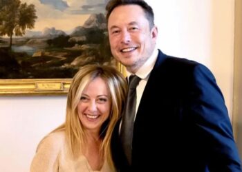 Pjesë e debatit për emigrantët e ardhur nga Italia në Shqipëri, BBC: Çfarë i ndodhi Elon Musk pasi i doli në krah Melonit