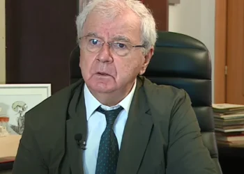 Ngjela bën rrëfimin e pazakontë: Ja si mund te vritej Enver Hoxha në Bllokun e Durrësit