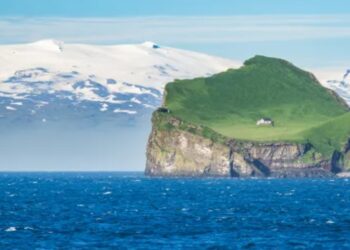 E bardhë dhe e mistershme, kjo është shtëpia më e vetmuar në botë