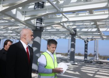 Aeroporti i Vlorës drejt përfundimit, Rama: Duhet të punoni natë e ditë që të jemi gati për sezonin veror