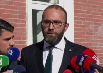 “Nuk zbardhet vendimi për Salianjin”, Bardhit i “soset” durimi: Gjykata administrative po shkel afatet