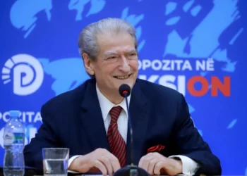 Berisha dënon sulmin terrorist në Kosovë: Skenar i Beogradit për të penguar serbet të marrin pjesë në zgjedhje