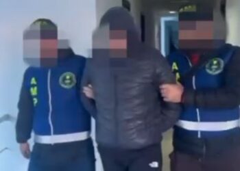 Trafik emigrantësh, kontrabandë mallrash dhe…/ AMP arreston Shefin e Krimeve në Gjirokastër dhe 5 punonjës të tjerë (Emrat)