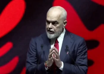 Rama jep lajmin e mirë nga Britania për emigrantët: Do ndërmarrim së shpejti nismën ligjore për regjistrimin e të gjithë fëmijëve që u regjistruan si kosovarë