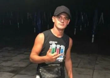 U dogj  në magazinën e fishekzjarreve, rrëfehet mes lotësh e dashura e shqiptarit: Do të martoheshim sapo të mbushja 18 vjeç