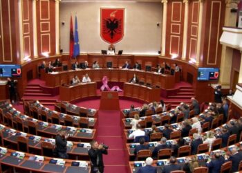 PD kërkon ndryshime në Rregulloren e Kuvendit: Deputetët të deklarojnë nëse kanë përdorur ‘SkyECC’ dhe ‘EncroChat’